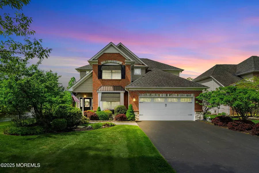 26 E Francesa Court, Farmingdale, NJ 07727