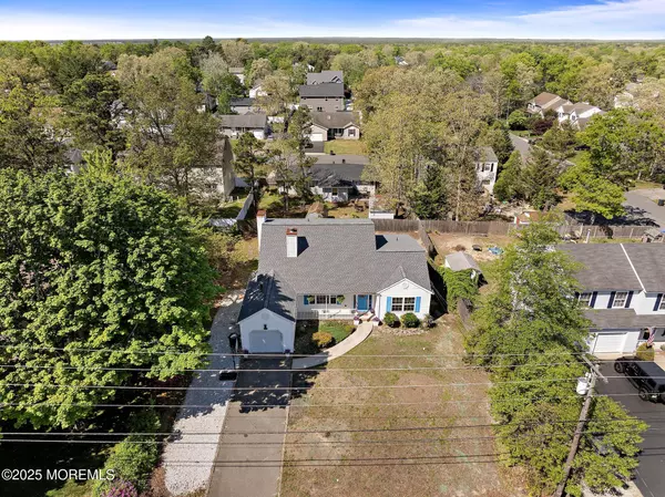 Manahawkin, NJ 08050,316 Nautilus Drive
