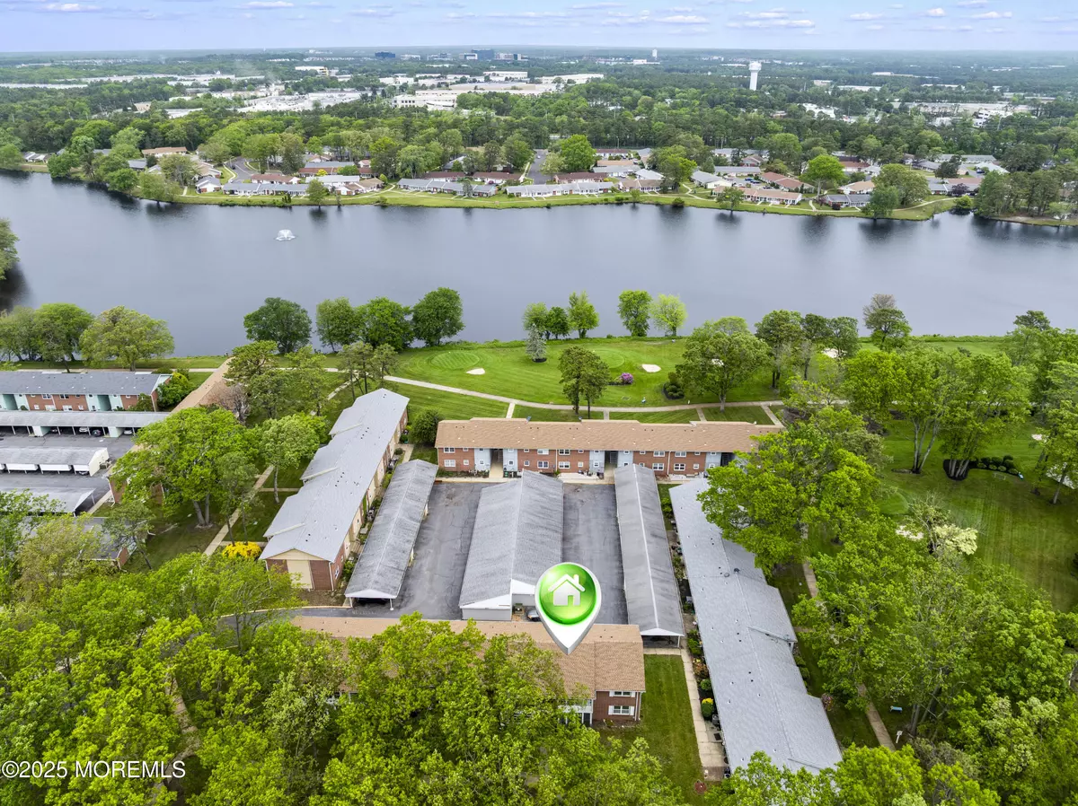 Lakewood, NJ 08701,41 Cambridge Court