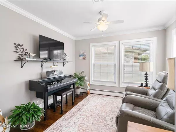 Toms River, NJ 08757,8 Capri Court