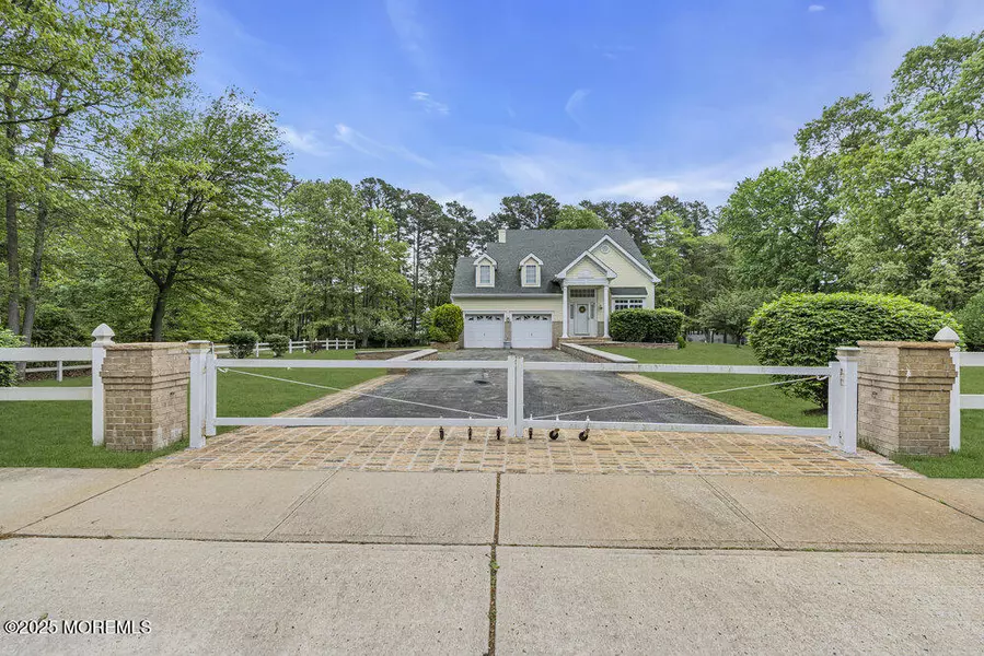 303 Diamond Road, Jackson, NJ 08527