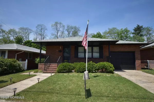 South Amboy, NJ 08879,22 Macedulski Terrace