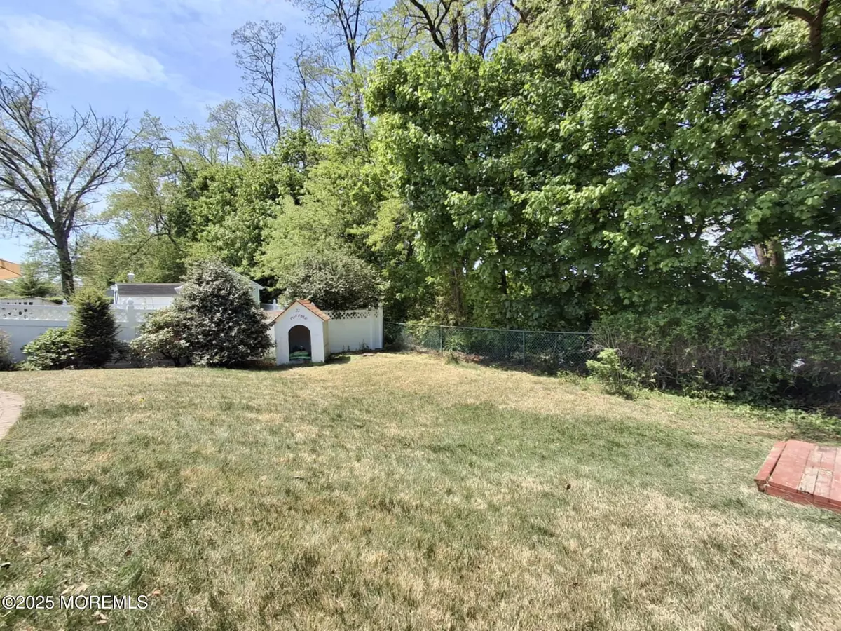 South Amboy, NJ 08879,22 Macedulski Terrace