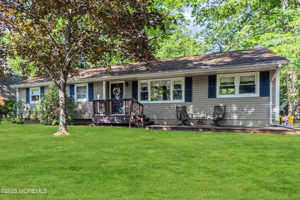 Jackson, NJ 08527,13 Cypress Avenue