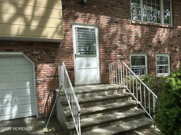 Toms River, NJ 08753,697 Vaughn Avenue
