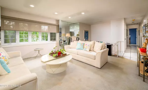 Ocean Twp, NJ 07712,42 Middlebrook Drive