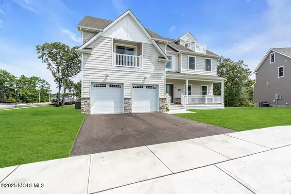 Forked River, NJ 08731,102 Coral Way S