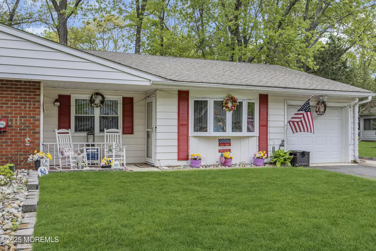 Whiting, NJ 08759,2 Oregon Drive #A