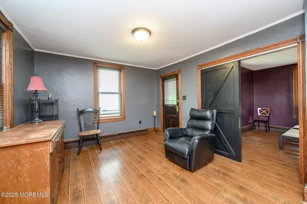 Tuckerton, NJ 08087,375 S Green Street
