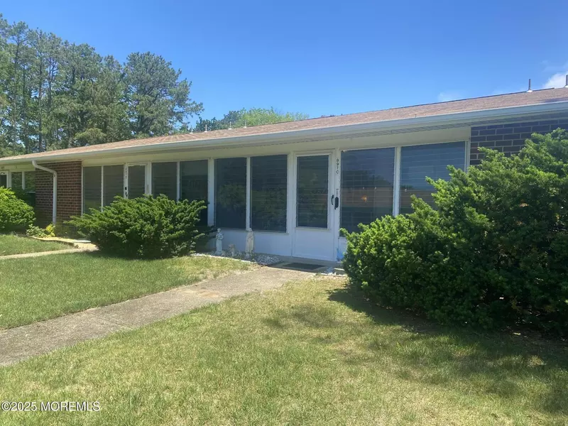 897 Inverness Court, Lakewood, NJ 08701