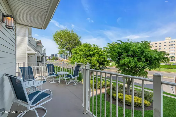 Long Branch, NJ 07740,14 Tower Road