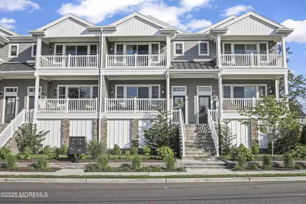Oceanport, NJ 07757,10 Bridgewaters Drive #2