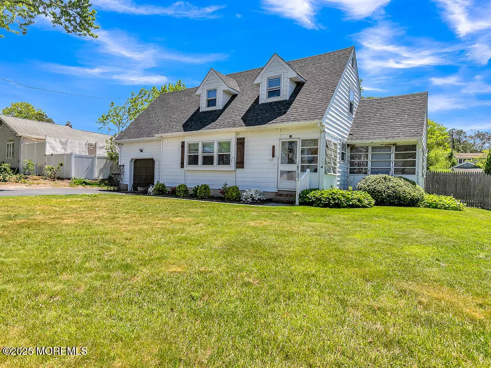 Manahawkin, NJ 08050,1151 Treasure Avenue