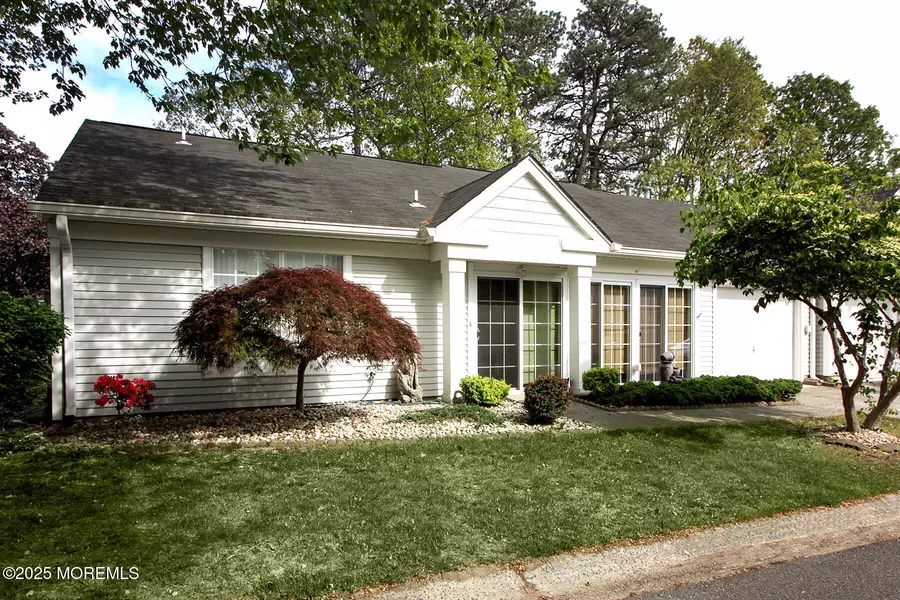 882 Liverpool Circle #A, Manchester, NJ 08759