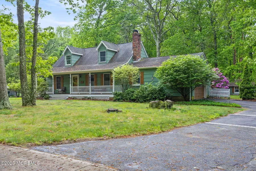 19 Kenyon Drive, Plumsted, NJ 08533