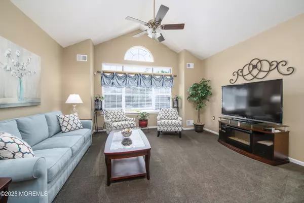 Manchester, NJ 08759,27 Arcadia Drive