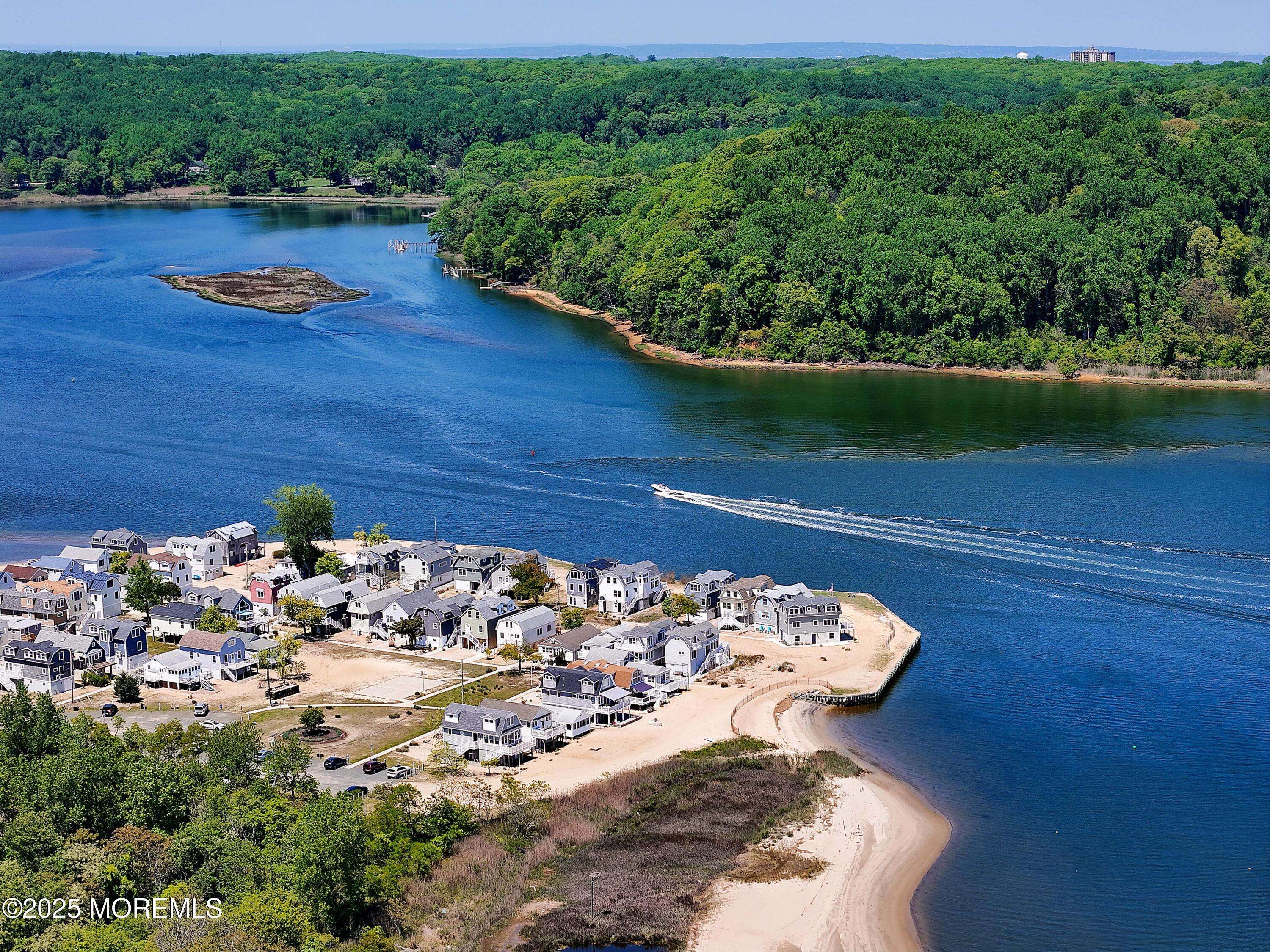 142 Black Point Road #G1, Rumson, NJ 07760