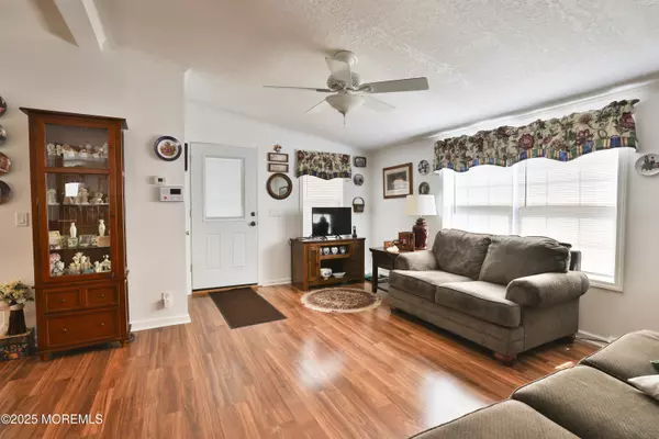 Jackson, NJ 08527,39 Goldenrod Place