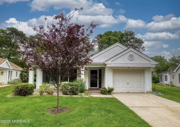 2299 Kira Court, Toms River, NJ 08755