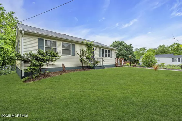 Plumsted, NJ 08533,28 Locust Lane