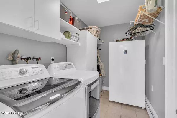 Lanoka Harbor, NJ 08734,560 Oakhollow Lane