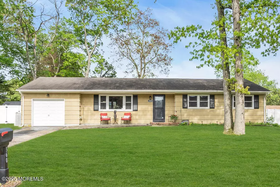 560 Oakhollow Lane, Lanoka Harbor, NJ 08734