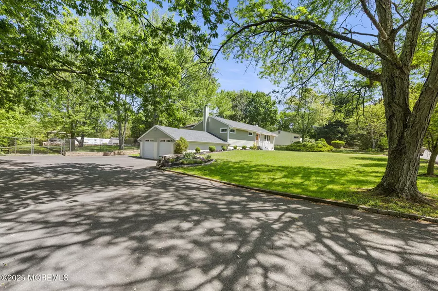 13 Orchard Parkway, Morganville, NJ 07751
