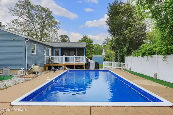 Bayville, NJ 08721,365 Central Boulevard