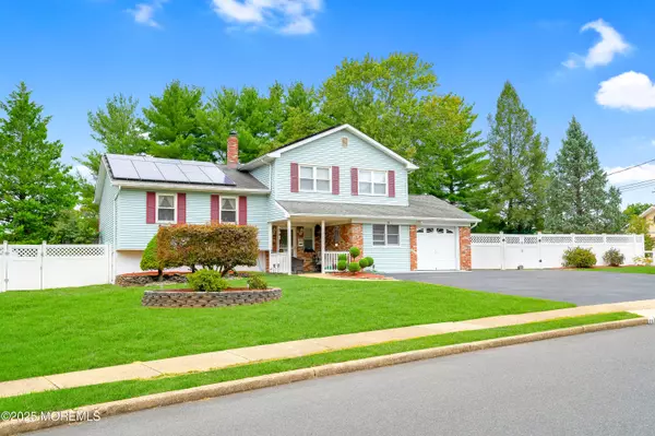 Howell, NJ 07731,14 N Longview Road