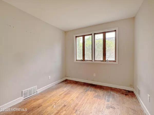 Red Bank, NJ 07701,36 Field Avenue