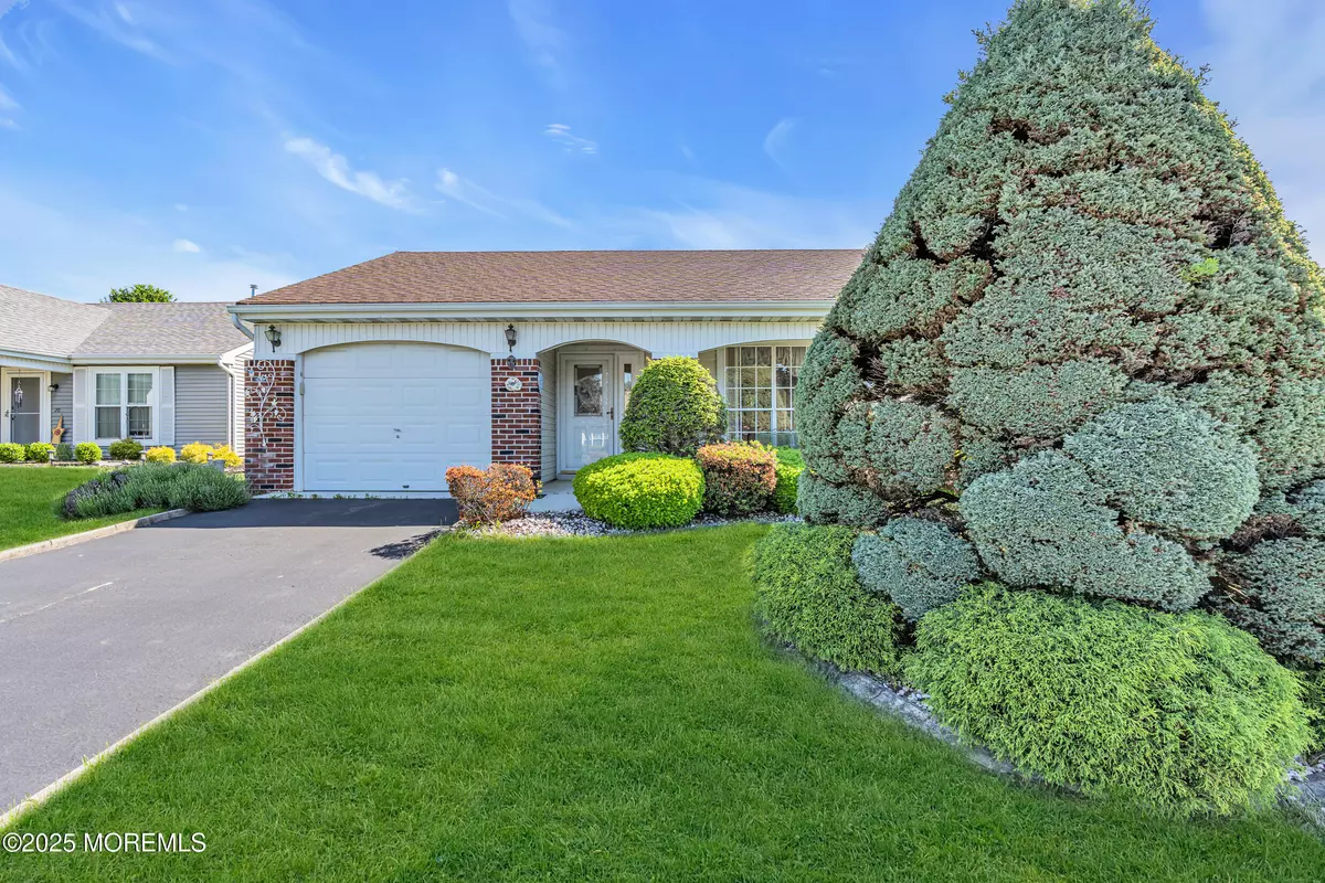 Manchester, NJ 08759,18 Mansfield Avenue
