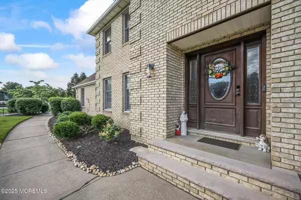 Freehold, NJ 07728,21 Windswept Lane