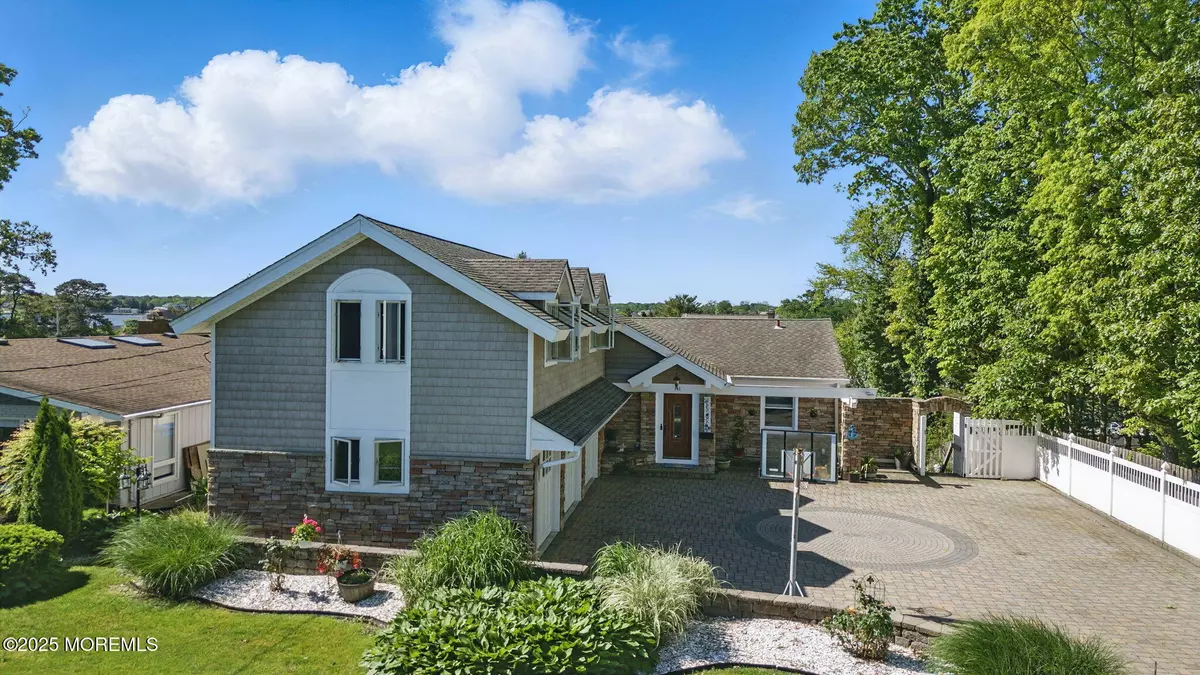 Toms River, NJ 08753,141 Cranmoor Drive