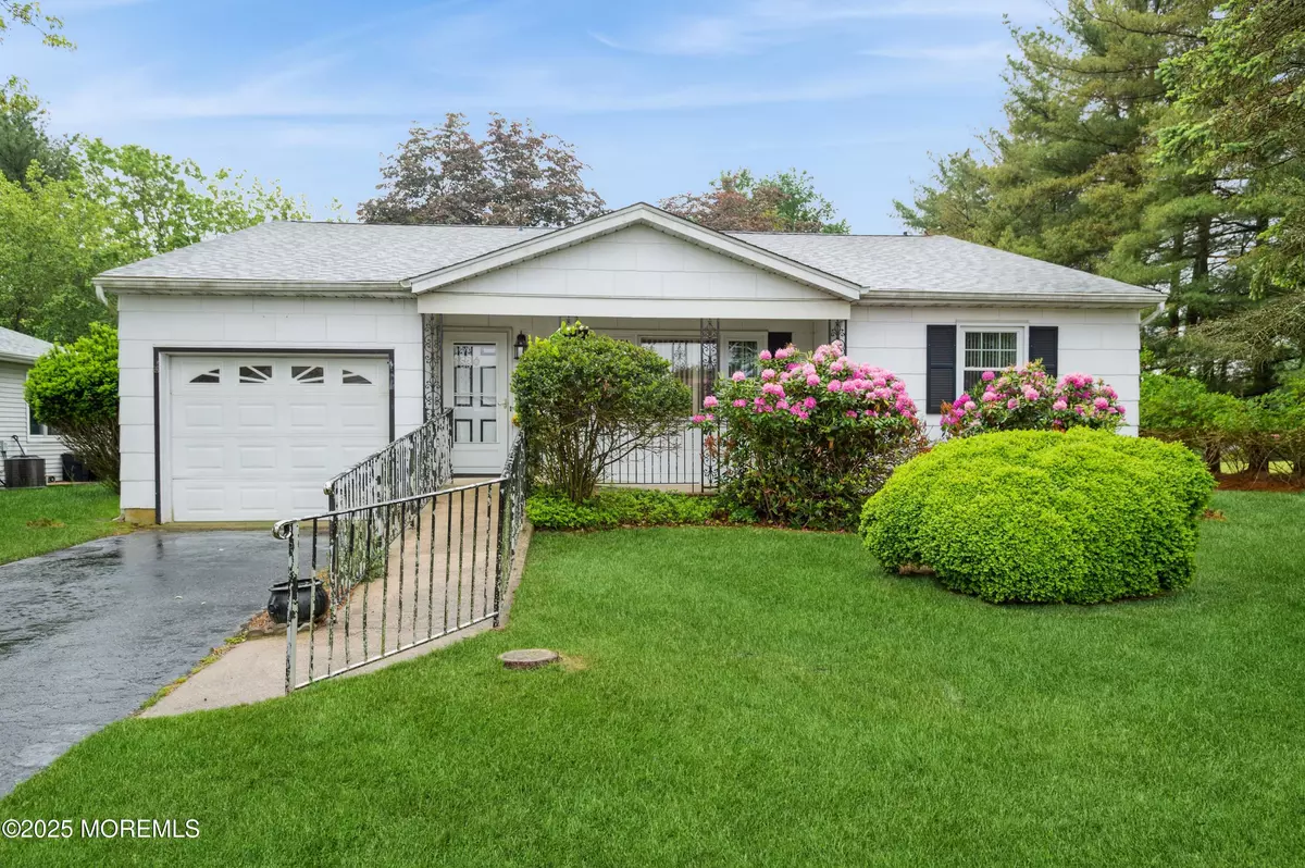 Toms River, NJ 08757,143 Westbrook Drive