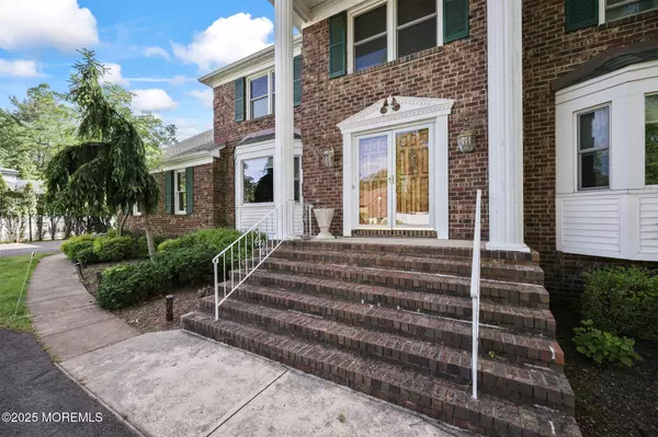 Morganville, NJ 07751,6 Emerald Drive