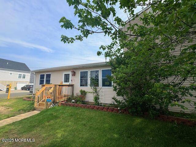 Waretown, NJ 08758,101 Illinois Avenue