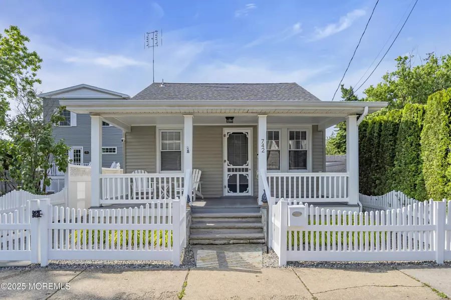 742 Leroy Place, Lake Como, NJ 07719