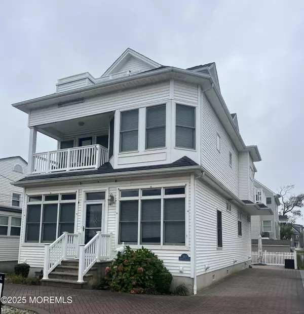 563 Whiting Avenue, Manasquan, NJ 08736