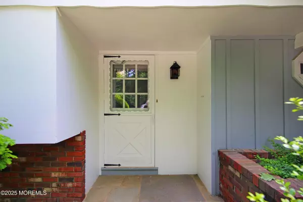 Atlantic Highlands, NJ 07716,101 E Highland Avenue