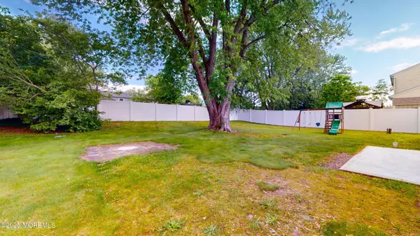 Toms River, NJ 08755,18 Forest Valley Drive
