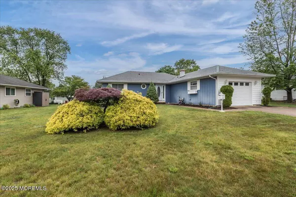 Toms River, NJ 08757,25 Grenada Street