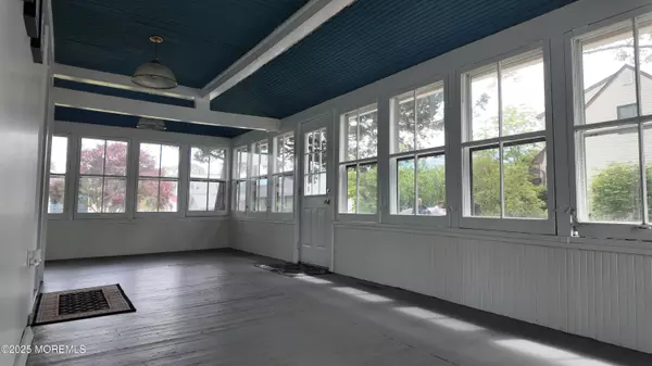 Island Heights, NJ 08732,465 Summit Avenue