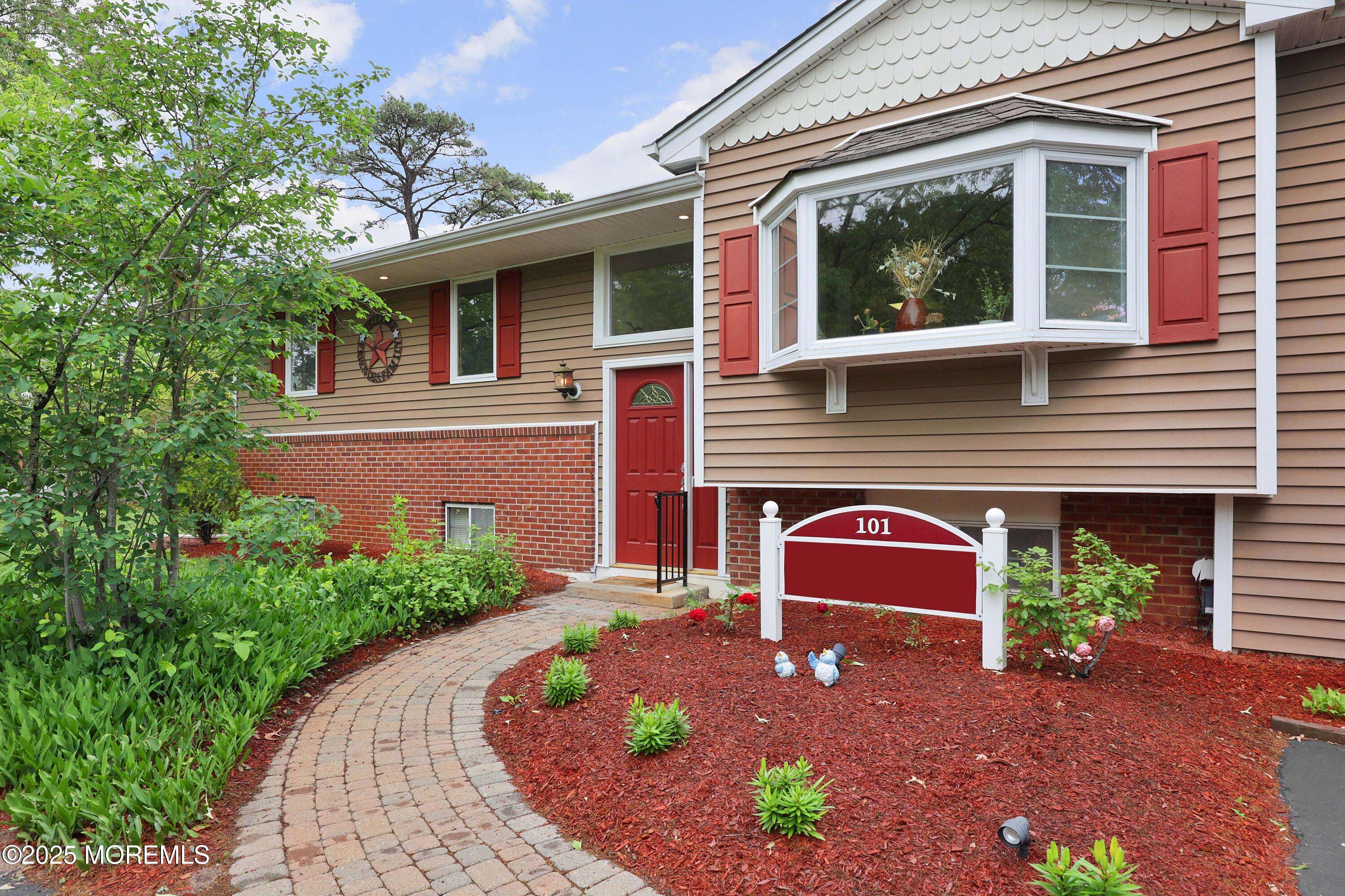 101 Chelsea Avenue, Pine Beach, NJ 08741