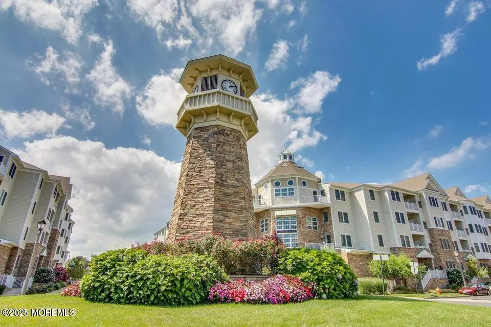 Long Branch, NJ 07740,33 Cooper Avenue #210