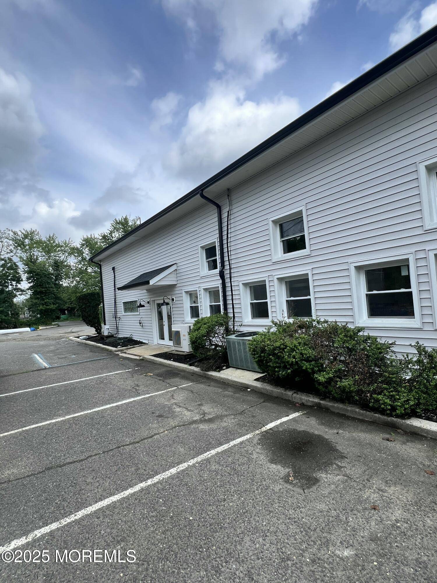 Shrewsbury Boro, NJ 07702,457 Broad Street