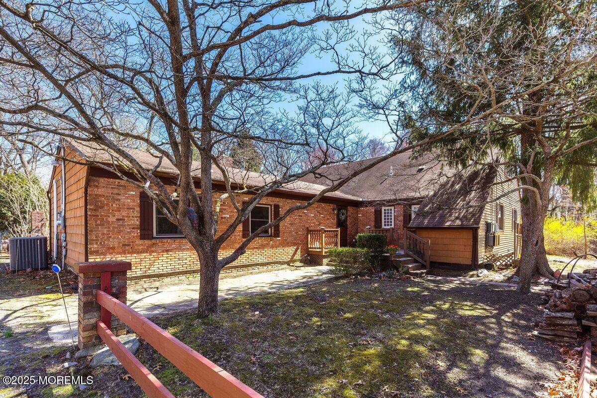 Howell, NJ 07731,75 Brown Road