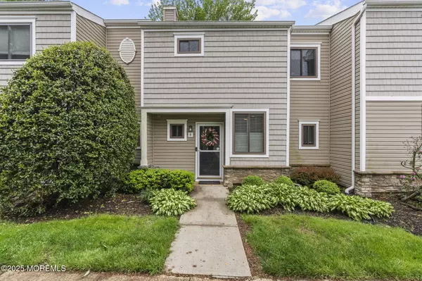 Tinton Falls, NJ 07724,8 Fern Court