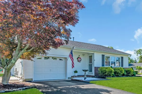 Toms River, NJ 08757,8 Brakenbury Court