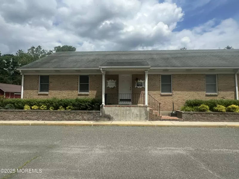 22 S Holmdel Road #7, Holmdel, NJ 07733