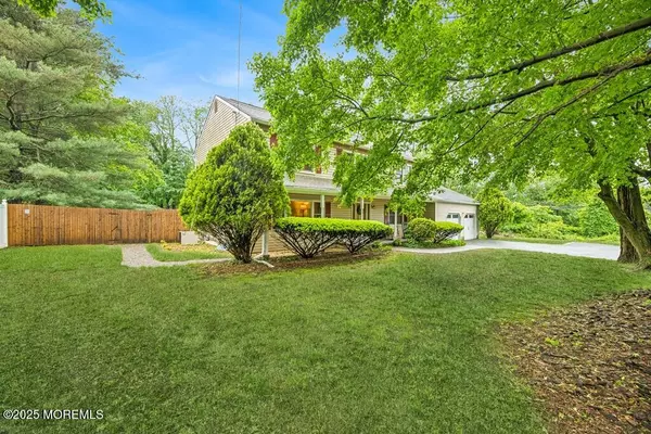 Red Bank, NJ 07701,325 Oak Hill Road